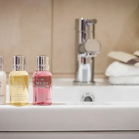 12th Lock Boutique קאסלנוק