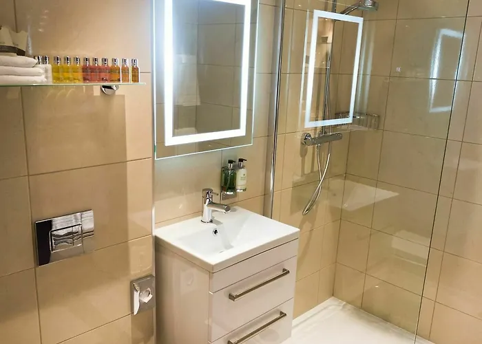 12th Lock Boutique Hotel 3*