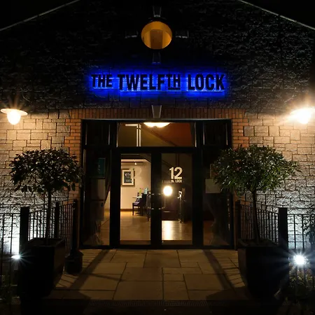 12th Lock Boutique