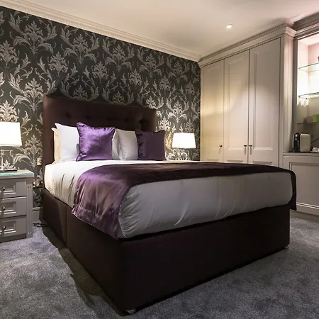 12th Lock Boutique Hotel